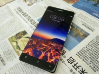 圖賞丨驚艷無邊框！OPPO R7真機照曝光