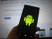 微軟搞什么？Win10手機內藏完整Android子系統