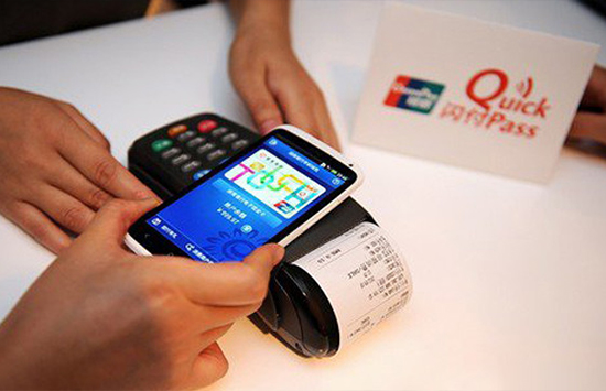 視頻：用起來很簡(jiǎn)單！蘋果發(fā)布Apple Pay新宣傳視頻