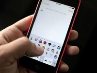 快看，這有一大堆emoji表情等著你“領養(yǎng)”