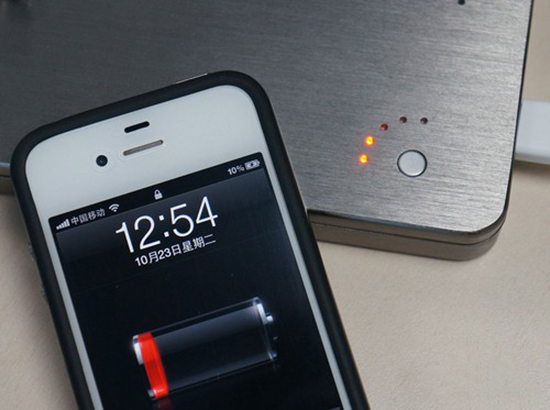 科客晚報 HTC截?fù)羧A為代工Nexus，iPhone被曝新漏洞