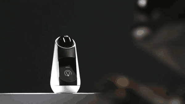 跟風亞馬遜Echo，索尼也發布了一款機器人助理