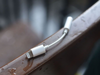 iPhone 7只會送耳機轉接線！想要新耳機可得自掏腰包