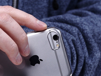 視頻：華強(qiáng)北又贏了！iPhone 7保護(hù)套曝光引發(fā)更多猜想