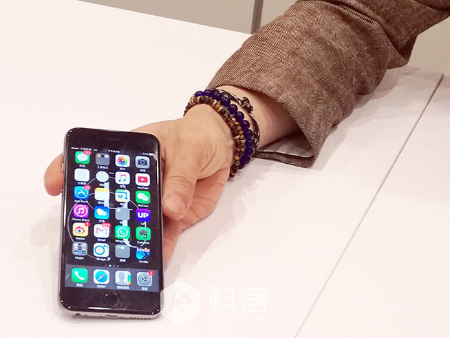 劉謙推薦魔術(shù)app，自曝是果粉金庸粉