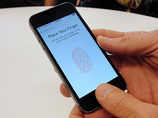 iPhone被盜不用怕！蘋(píng)果收集小偷指紋信息