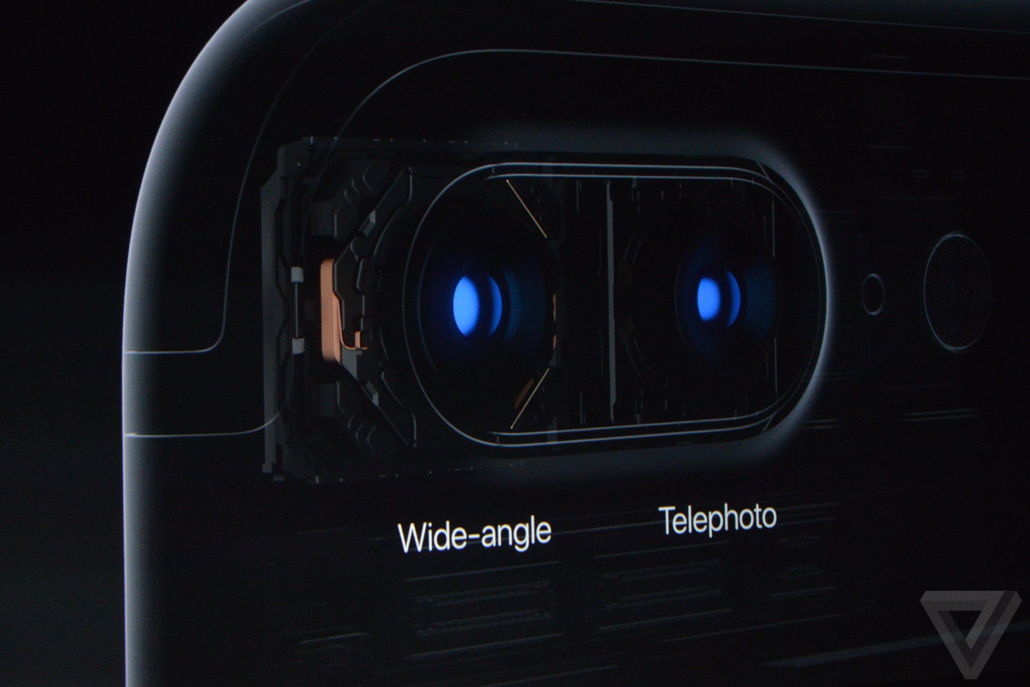 蘋果秋季發布會：除了iPhone 7還有表 就是有點“黑”