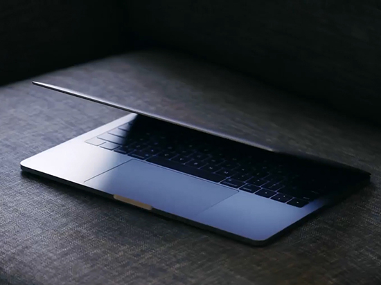 新MacBook Pro外媒評測：有不足但還會(huì)買