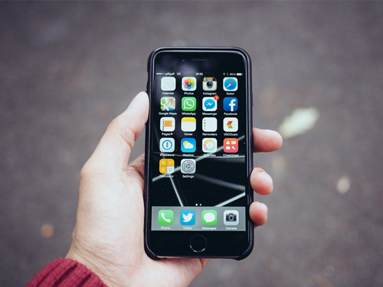 iPhone 6s自動(dòng)關(guān)機(jī) 蘋果：全因第三方充電器