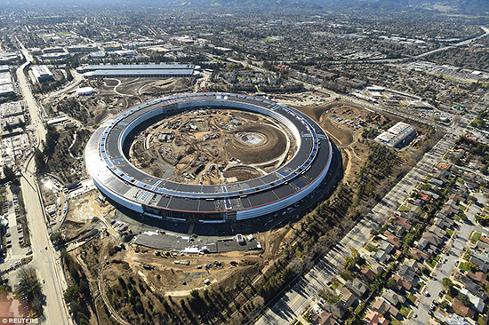 坐在蘋果新總部Apple Park里辦公是種怎樣的體驗？