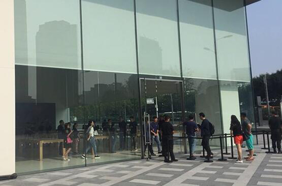 iPhone 8線下店首銷情況怎樣？結局很意外