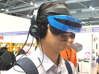 宏碁Windows VR頭顯首秀：Win10 VR要玩大逆襲？