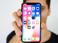 iPhone X抗摔對(duì)比測(cè)試：還不買(mǎi)AppleCare？