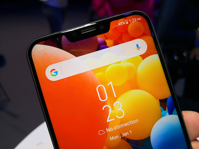 華碩Zenfone 5/5Z領銜發(fā)布：長得像iPhone X的“親兄弟”