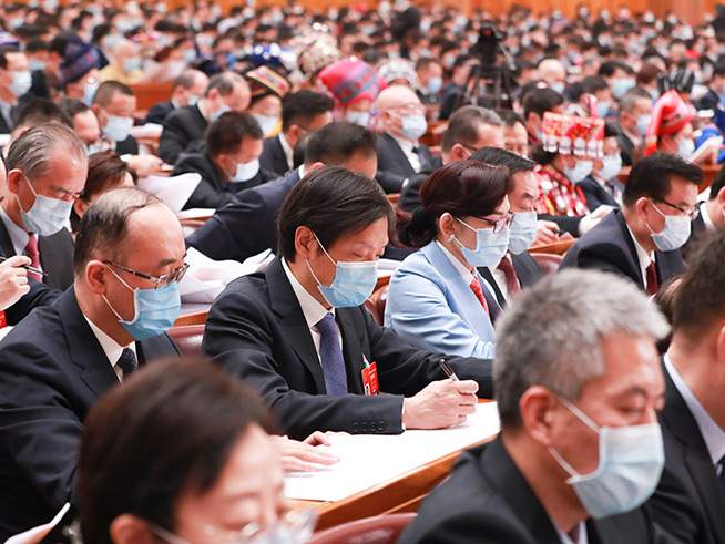 2021政府工作報告雷軍分享三大感受：特別踏實(shí)和興奮