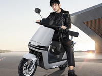 一次充電續航超150公里！愛瑪A500發布，擁抱造車時代