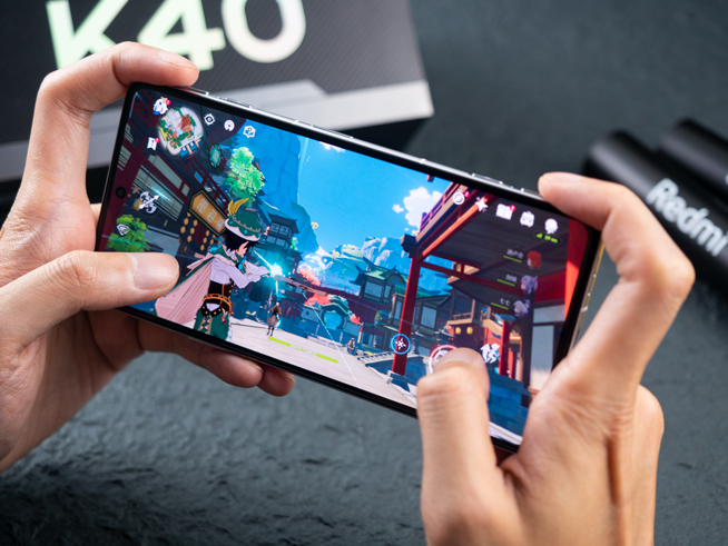 Redmi K40游戲版上手：1999元起降維打擊！游戲?qū)崪y(cè)表現(xiàn)如何？