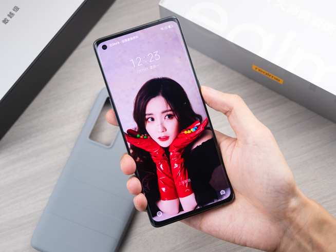 真我GT大師探索版上手：運(yùn)存12GB秒變19GB！拍攝直升「天花板」