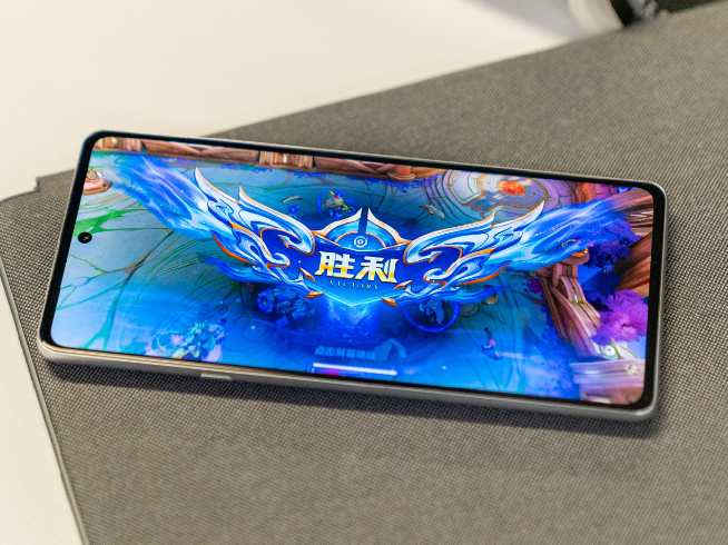 游戲手機也要爭驍龍8首發(fā)？聯想拯救者Y90電競手機對標紅魔7系列