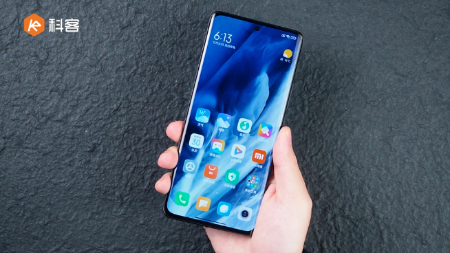 小米12 Pro上手體驗：馴服驍龍8有一手？設計重鑄質感提升更高端！