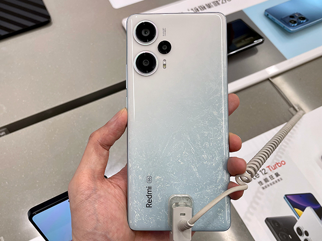 Redmi Note 12 Turbo上手，開啟2000元檔新機(jī)爭(zhēng)寵之戰(zhàn)