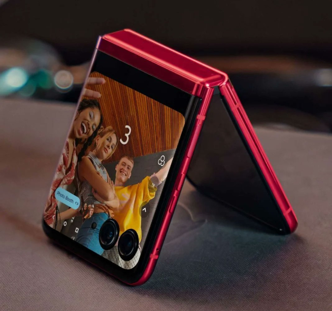 外屏也要卷誰的大？摩托羅拉razr 40 Ultra定檔6月1日發布